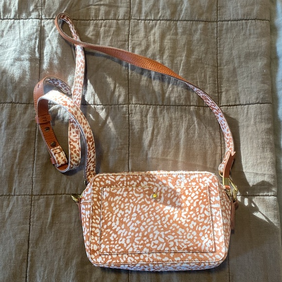 Madewell Handbags - NEW Madewell The Transport Camera Bag Animal Spot Calf Hair Toffee